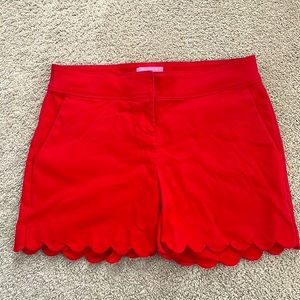 Red scallop hem Isaac Mizrahi New York shorts